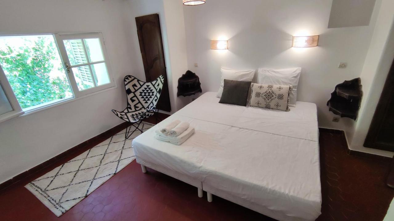 Logis Hotel & Restaurant Du Parc Gémenos Dış mekan fotoğraf