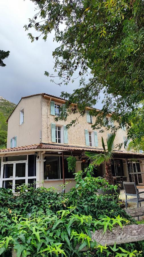 Logis Hotel & Restaurant Du Parc Gémenos Dış mekan fotoğraf