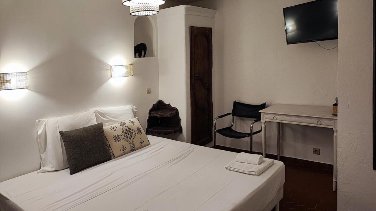 Logis Hotel & Restaurant Du Parc Gémenos Dış mekan fotoğraf